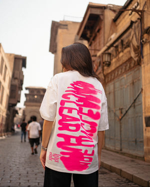 UN MARKED T SHIRT PINK ON WHITE